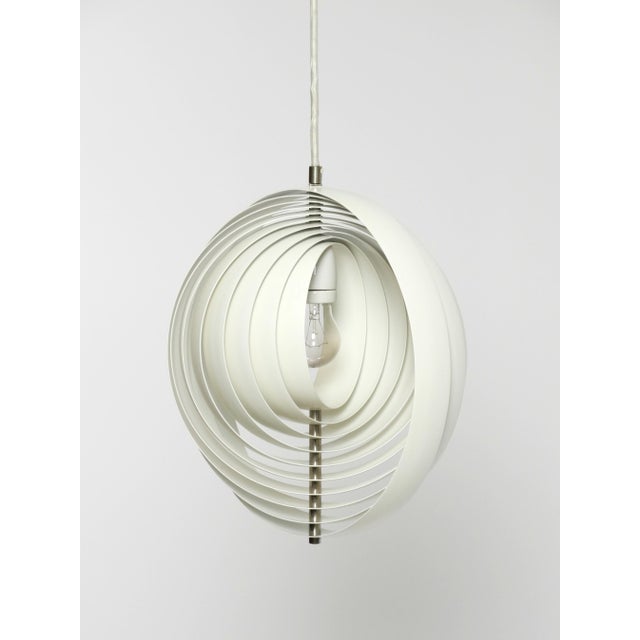 Vintage Space Age Moon Lamp in White Lacquered Aluminum by Verner Panton for Vitra, 2000s For Sale - Image 17 of 18
