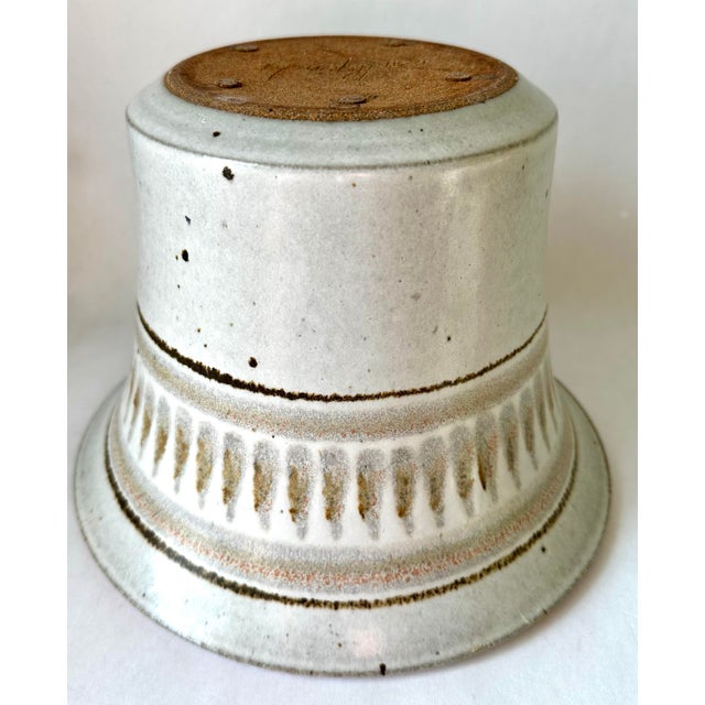 Ceramic David Cressey & Robert Maxwell Planter for Earthgender, Circa 1970 For Sale - Image 7 of 12