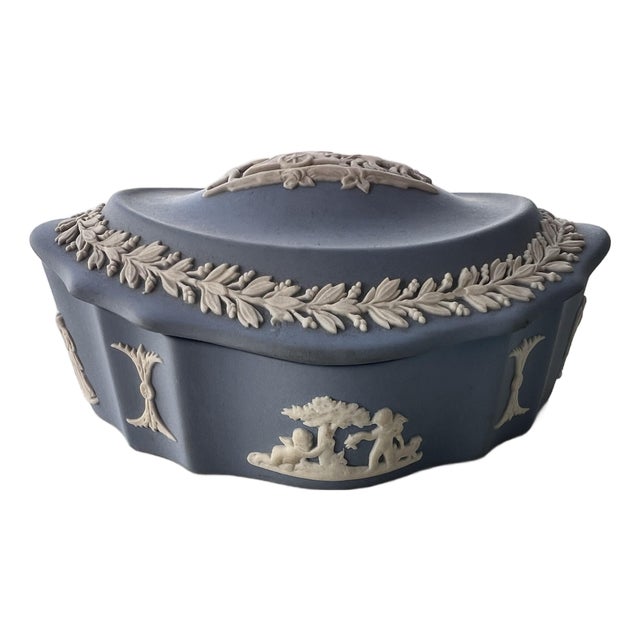 Late 20th Century. Wedgwood Blue Jasperware Scalloped Oval Trinket Box For Sale