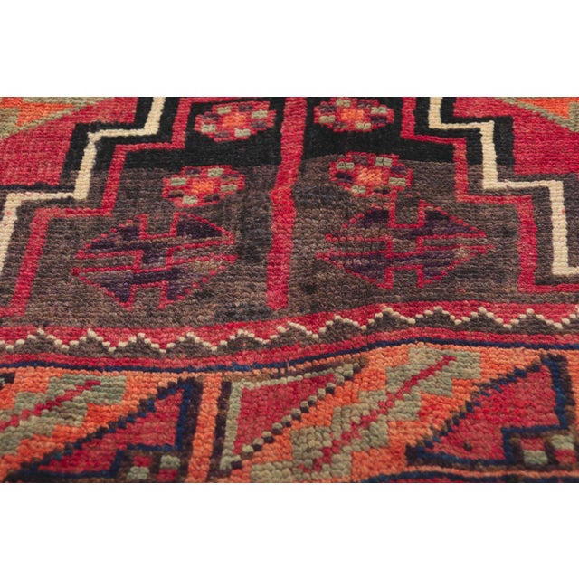 Late 20th Century Late 20th Century Vintage Persian Shiraz Rug, 04'05 X 09'03 For Sale - Image 5 of 10