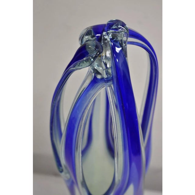 Vintage Murano Italy Style Mid Century Modern Blue Blown Glass Centerpiece Vase For Sale In Philadelphia - Image 6 of 10