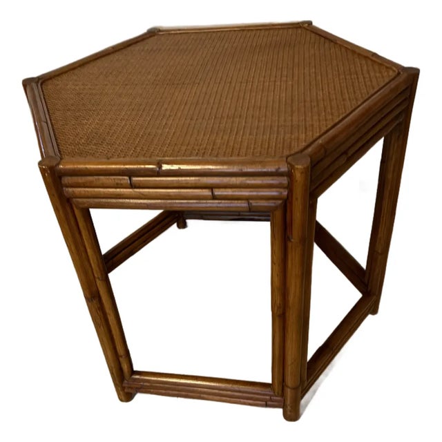 Vintage Asian Chinoiserie Hexagon Faux Bamboo and Rattan Side Table For Sale