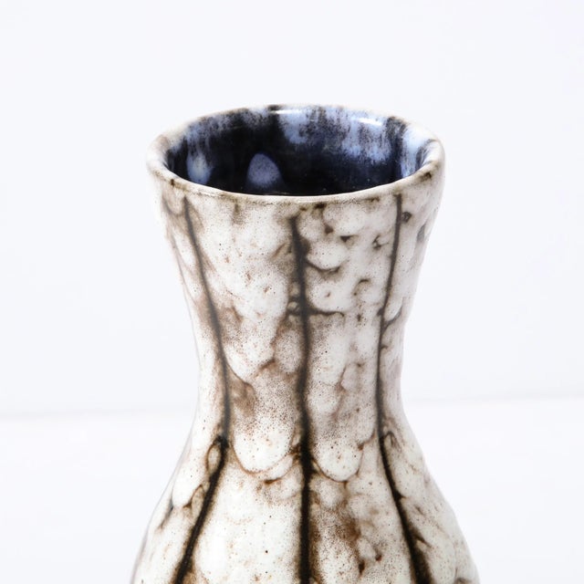 White Mid-Century Modernist White and Earth Toned Ceramic Vase With Banded Detailing For Sale - Image 8 of 13