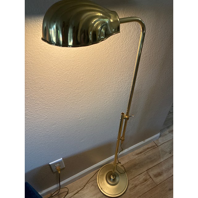 Mid-Century Modern 1970s Mid-Century Modern Clam Shell Floor Lamp For Sale - Image 3 of 9