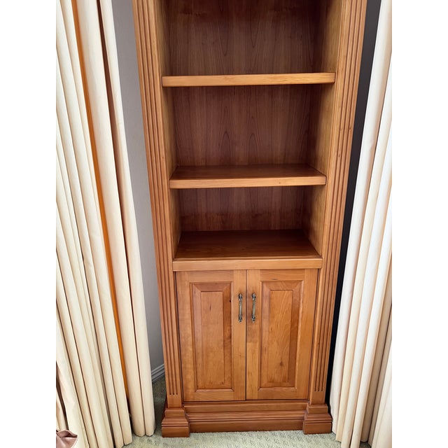 Large Architectural Executive Office Suite – Desk + Dual Display Towers + Matching Cabinet For Sale - Image 17 of 18