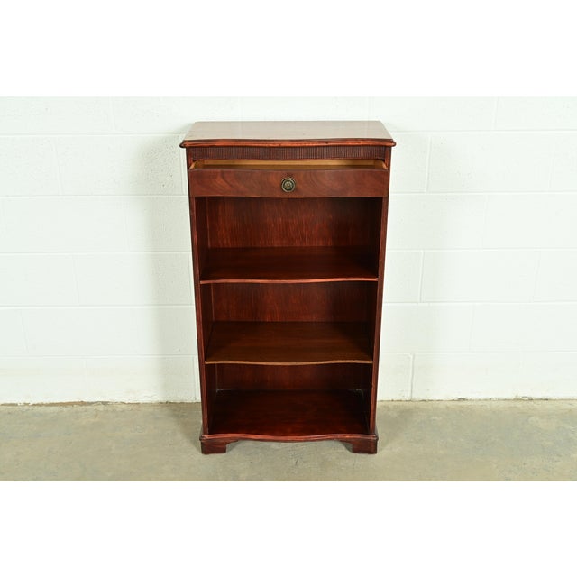 1940s Sligh Furniture Regency Carved Mahogany Bookcase, Circa 1940s For Sale - Image 5 of 15