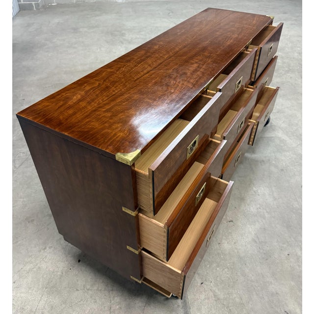 Mid-Century Modern Vintage Campaign Lowboy by Henredon For Sale - Image 3 of 10