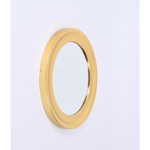 Mid-Century Golden Aluminum Round Mirror attributed to Sergio Mazza for Artemide, Italy, 1960s For Sale - Image 6 of 14