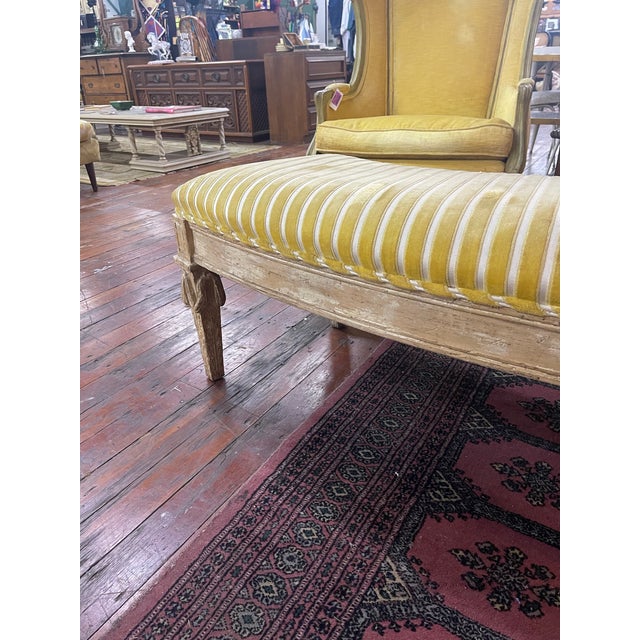 Textile Mid 20th Century Curved Louis XVI-Style Gilt Bench For Sale - Image 7 of 7