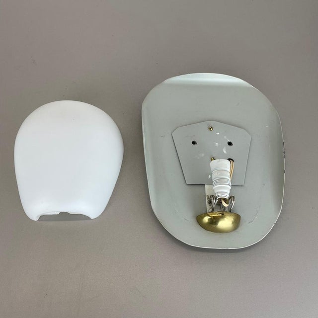 Gray Shell Wall Light by Wilhelm Wagenfeld for Peill & Putzler, Germany, 1950s For Sale - Image 8 of 18