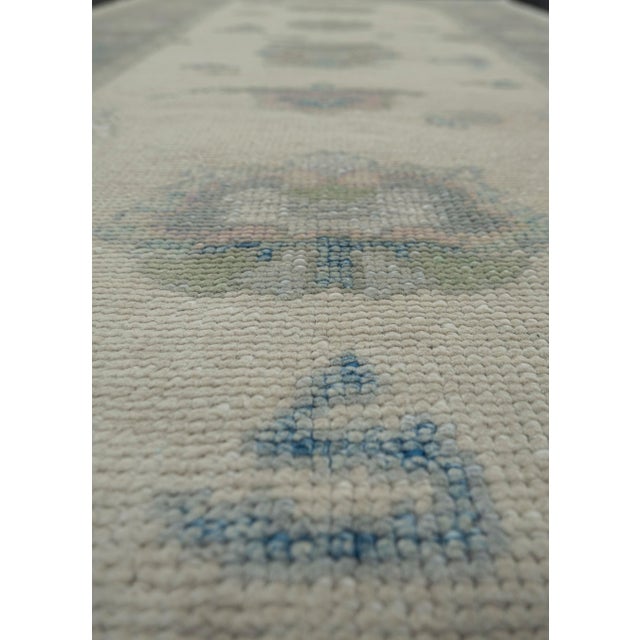 Early 21st Century Turkish Oushak Rug Green & Blue Handwoven Wool Rug 3'2" X 6' For Sale - Image 5 of 11