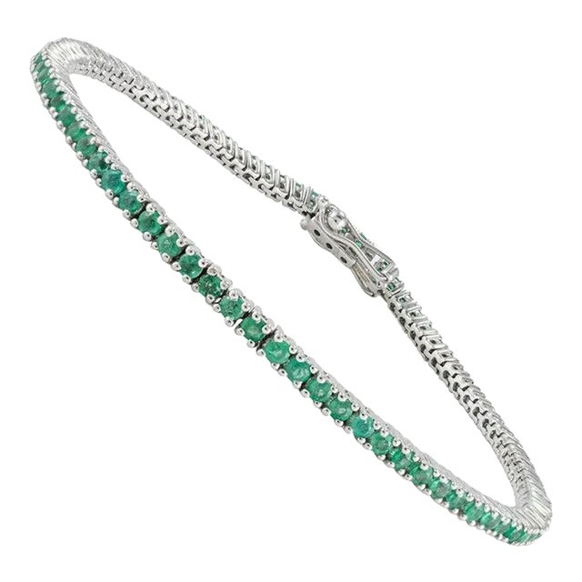 2.1 Carat Dainty Emerald May Birthstone Sleek Tennis Bracelet in 18k White Gold For Sale