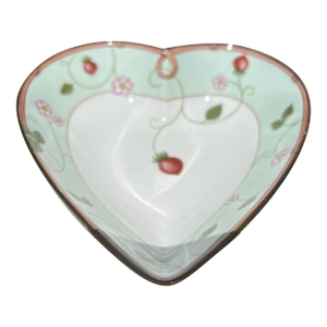 1980s Wedgwood Wild Strawberry Heart Bone China Trinket Dish