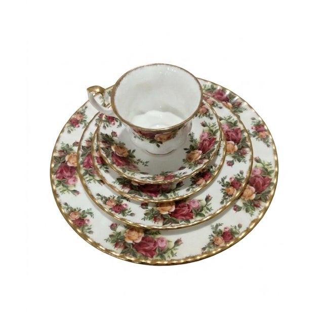 Victorian Vintage Royal Albert "Old Country Roses" Bone China Place Settings Service for 2 - 10 Pieces For Sale - Image 3 of 8