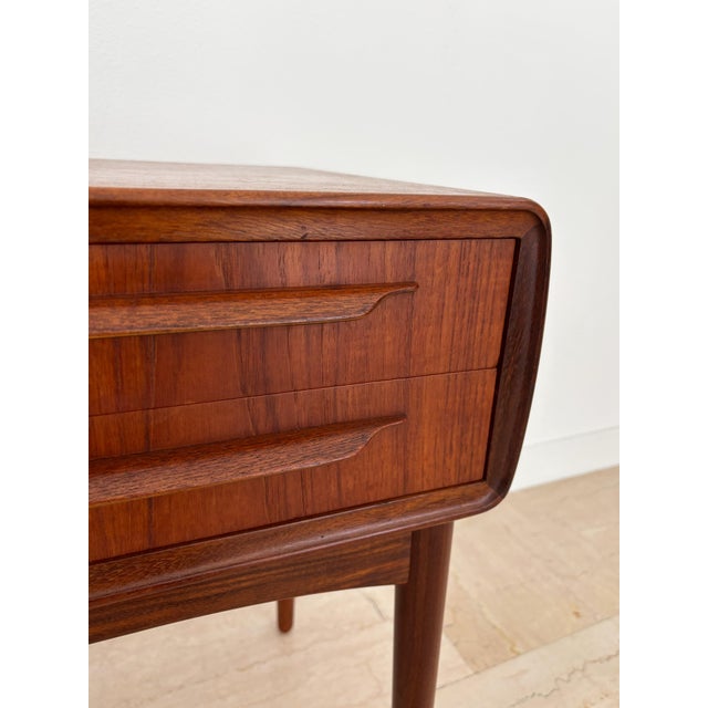Brown Scandinavian Teak Nightstands by Johannes Andersen for CFC Silkeborg, 1960s, Set of 2 For Sale - Image 8 of 12