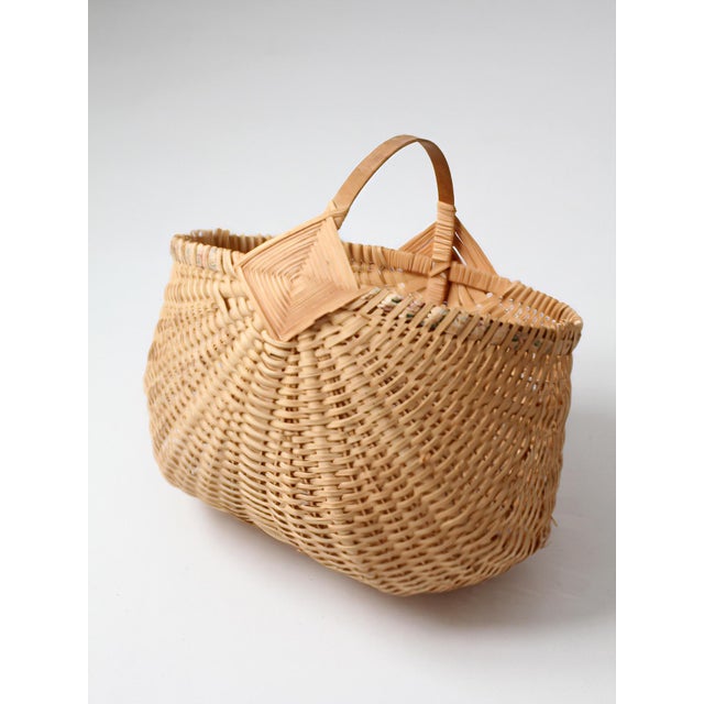 Vintage Wicker Buttocks Basket With Floral Trim For Sale - Image 11 of 17