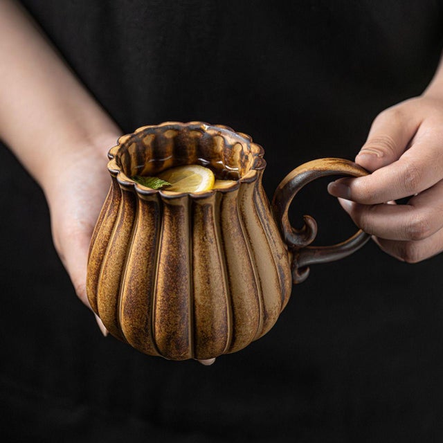 2020s Vintage-Style Pumpkin-Shaped Mug - Set of 2 For Sale - Image 5 of 5