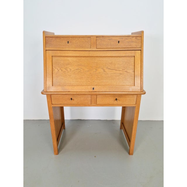 Art Deco Arts & Crafts Secretary in Natural Oak, 1930s For Sale - Image 4 of 15