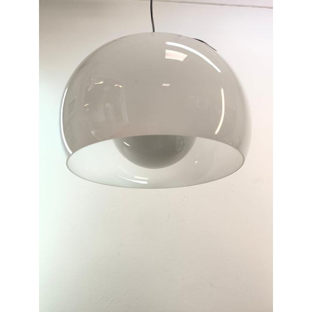 Artemis Omega Pendant Light by Vico Magistretti for Artemide, in Very Good conditions. Designed 1970 to 1979 I have...
