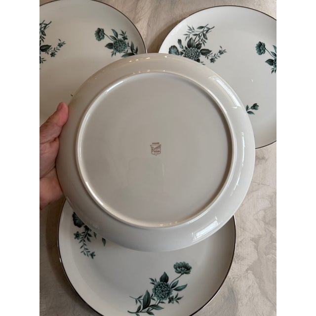 1960s Pickard Ravenswood 10.25 Inch Dinner Plates Green Floral - Set of Four (4) For Sale - Image 10 of 11