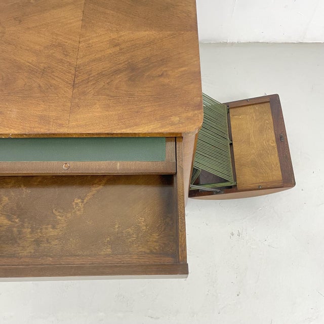 Art Deco Walnut Drinks Cabinet from Incorporall, 1930s For Sale - Image 15 of 17