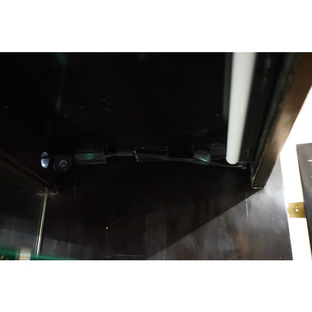 1980s An Oriental George III Lacquer Bar Cabinet From Baker's Stately Homes Collection For Sale - Image 12 of 17