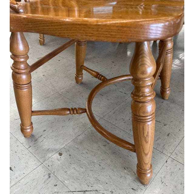 1970s Virginia House Oak Dining Set of 7 For Sale - Image 4 of 7