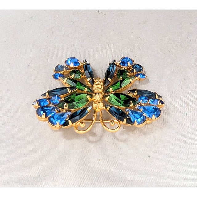 Metal Vintage 1950s Signed Napier Faux-Sapphire & Emerald Butterfly Brooch For Sale - Image 7 of 9