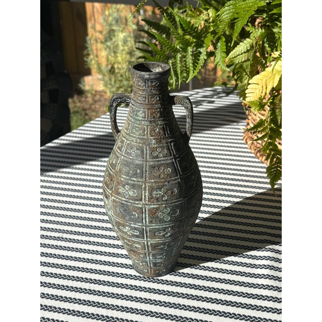 Contemporary Vintage Heavy Metal Amphora Vase With Verdigris Patina - Mid-Century Italian Classical Revival Piece For Sale - Image 3 of 10