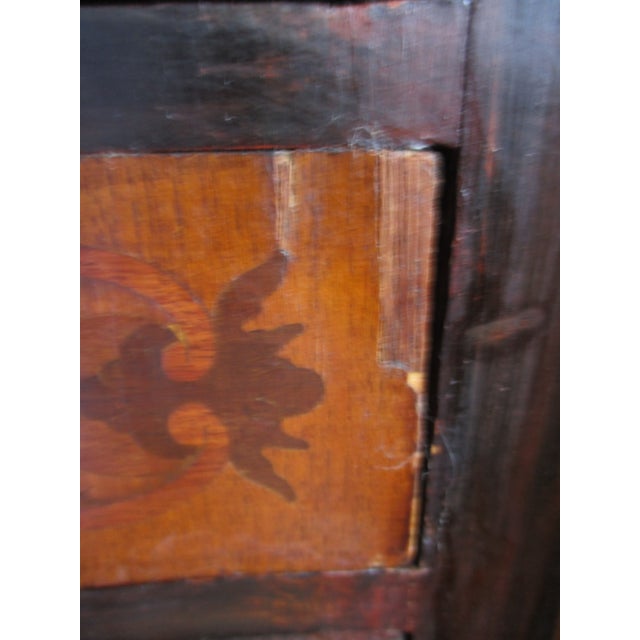 Antique French Walnut & Ebonized Marquetry 4 Drawer Accent / Bedside Table For Sale - Image 12 of 18