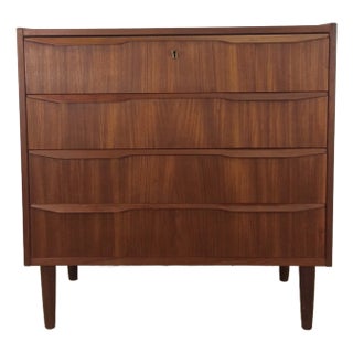 Danish Modern Teak 4 Drawer Chest of Drawers With Lock & Key and Tapered Legs For Sale