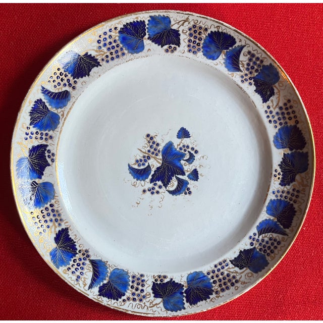 Antique Early 19th Century Chinese Export Blue and White Porcelain Dinner Plates With Grape Leaf Border - Set of 6 For Sale - Image 11 of 17