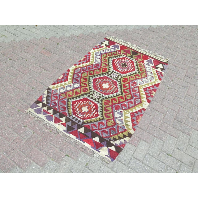 Mid 20th Century Mid 20th Century Vintage Small Aesthetic Handwoven Turkish Kilim Rug For Sale - Image 5 of 11