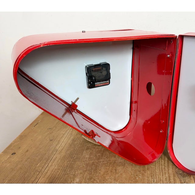 Vintage Red Ships Double-Sided Wall Clock from SEIKO, 1970s For Sale - Image 18 of 18