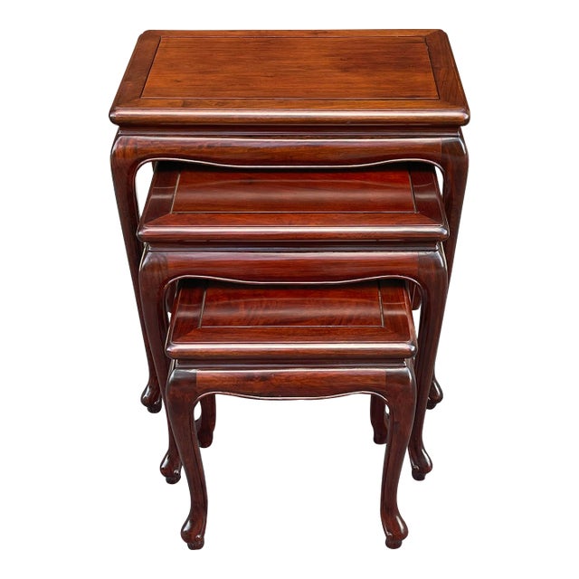 Vintage Chinese Traditional Solid Rosewood Nesting Tables - Set of 3 For Sale