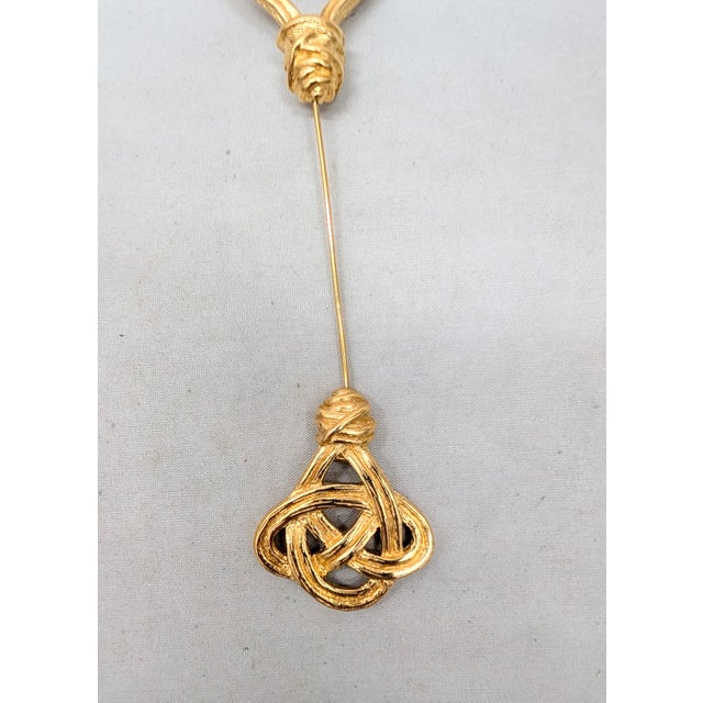 1980s Vintage 1980s Signed Givenchy Goldtone Knots Jabot Brooch For Sale - Image 5 of 7