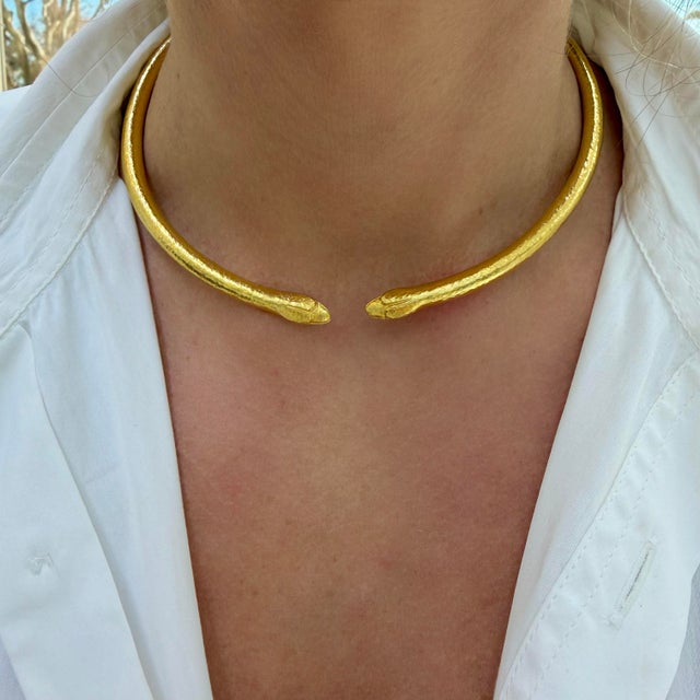 Gold Vintage Lalaounis Solid 22k Gold Greek Double Snake Hinged Collar Necklace For Sale - Image 8 of 8