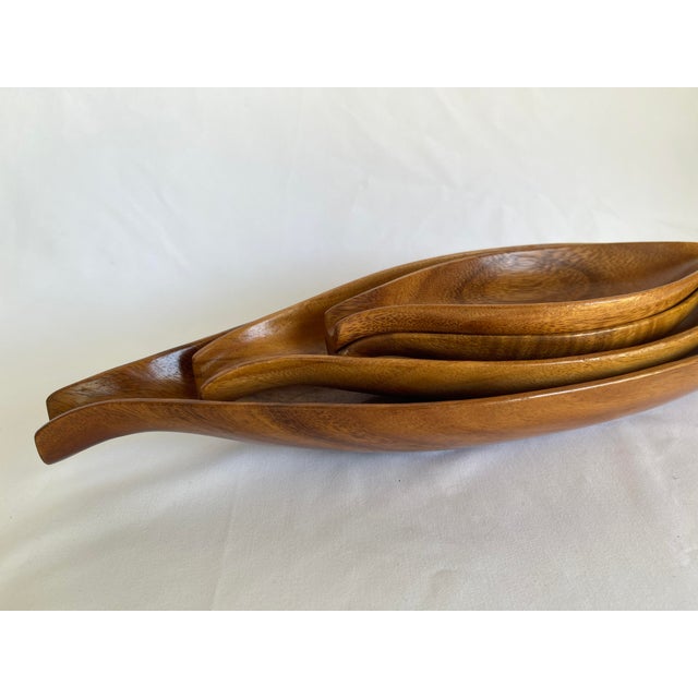 1960's Sculptural Monkey Pod Wood Serving Tray / Centrepiece Set - Set of 4 For Sale - Image 10 of 11