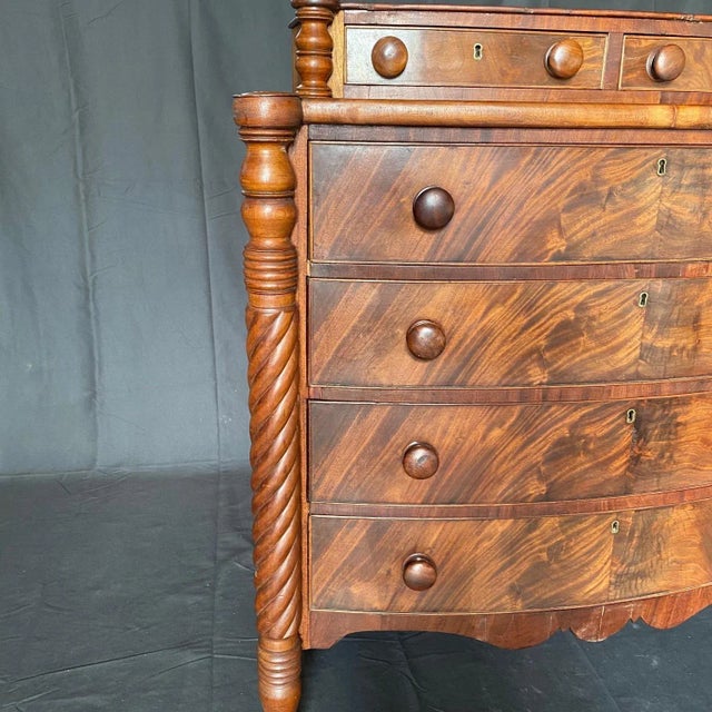 Early 19th Century American Sheraton Bow Front Chest of Drawers For Sale - Image 4 of 12