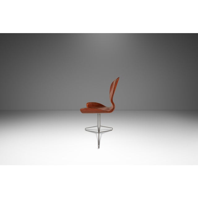 2000 - 2009 Pair of Patinaed K2 Office Chairs by Kirsten Jones & Adam Bottomley for Koi After Arne Jacbonsen Series 7 Chair, Uk & Italy, C. 2000s For Sale - Image 5 of 18