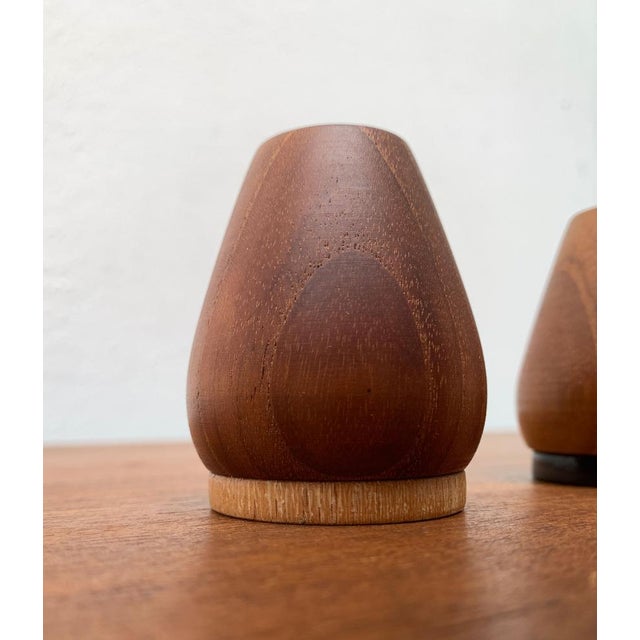 Mid-Century Danish Teak Pepper and Salt Shaker, 1960s, Set of 2 For Sale - Image 12 of 17