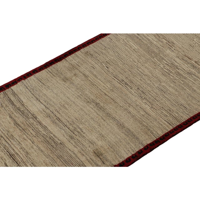 1950s Vintage Gabbeh Tribal Runner in Beige & Gray Striations With Red & Black Border For Sale In New York - Image 6 of 7