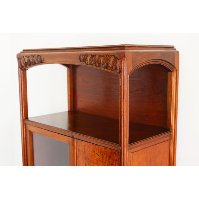 Art Nouveau Marquetry Display Cabinet by Louis Majorelle, France, 1900 For Sale - Image 16 of 18
