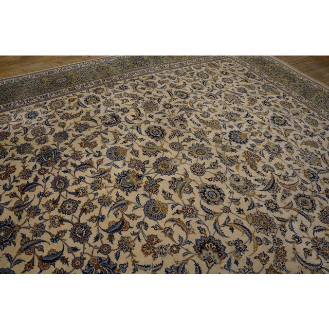 Textile 1940s Ivory Floral Antique Persian Formal Kashan Carpet 10' X 16' Knotted Pile Wool Rug For Sale - Image 7 of 12