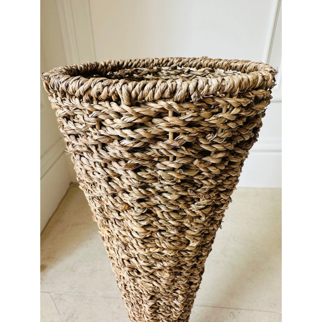 1980s Vintage 19.5” Woven Braided Natural Rattan & Seagrass Vase For Sale - Image 5 of 14