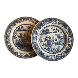 Antique 18th Century Chinese Export Qianlong / Chien Lung (1711 - 1799) Blue and White Porcelain Plates - A Pair