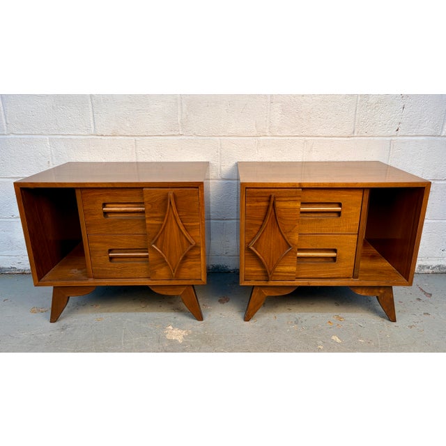 Brown Pair of Unique Mid 20th Century Modern Walnut Nightstands For Sale - Image 8 of 18