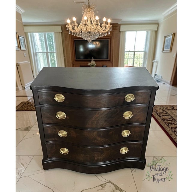 Traditional Vintage Drexel Mahogany Server For Sale - Image 3 of 12