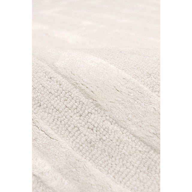 Traditional Pasargad Home Edgy Ivory Area Rug, 5' 0'' X 8' 0'' For Sale - Image 3 of 5