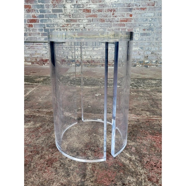 Lucite 21" Cylindrical Heavy Drum Side Table For Sale In Los Angeles - Image 6 of 7
